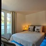 Provencal Detached House And Private Pool