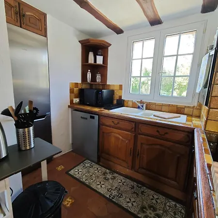 Provencal Detached House And Private Pool